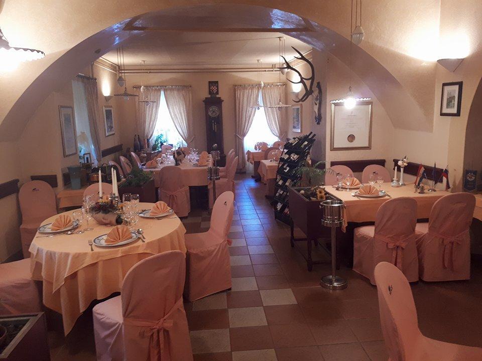 Hotel Mance Brod na Kupi Екстериор снимка